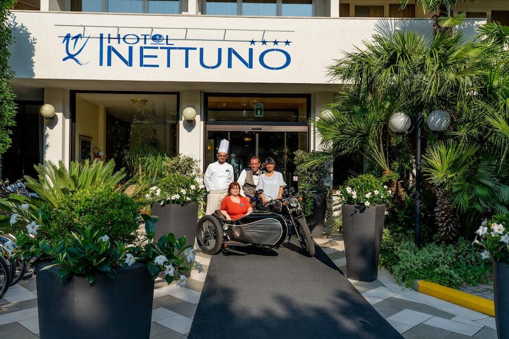 Hotel Nettuno Bardolino Exterior photo