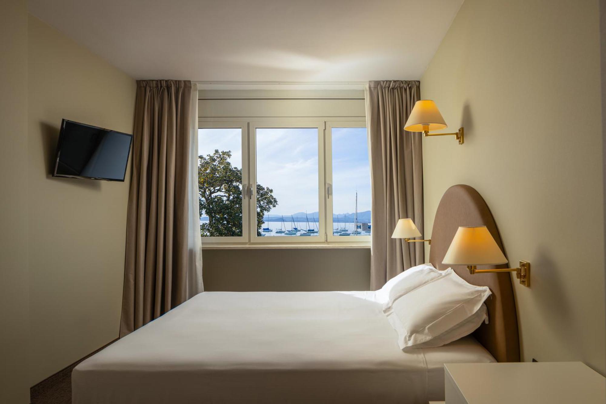 Hotel Nettuno Bardolino Exterior photo