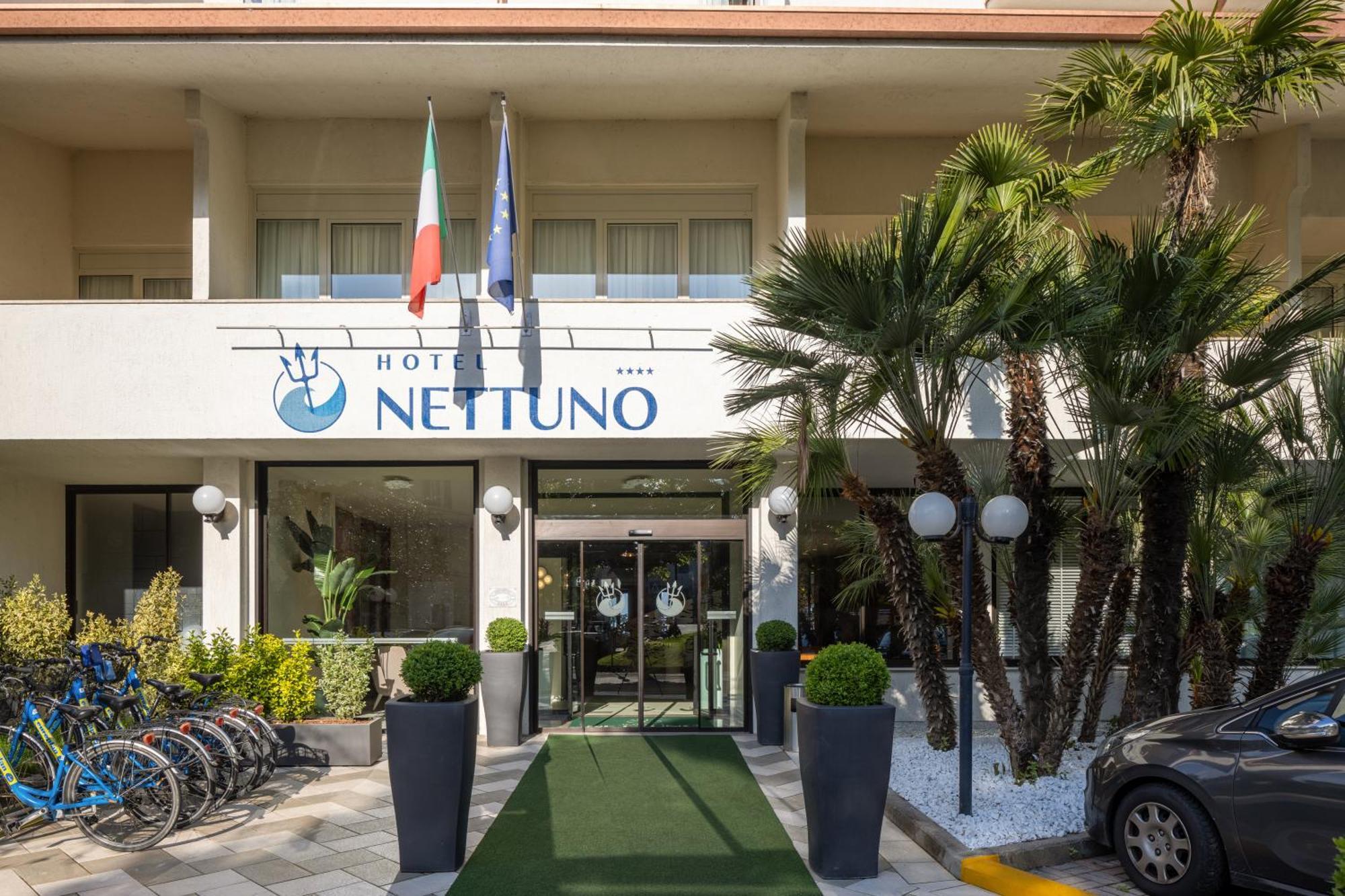 Hotel Nettuno Bardolino Exterior photo