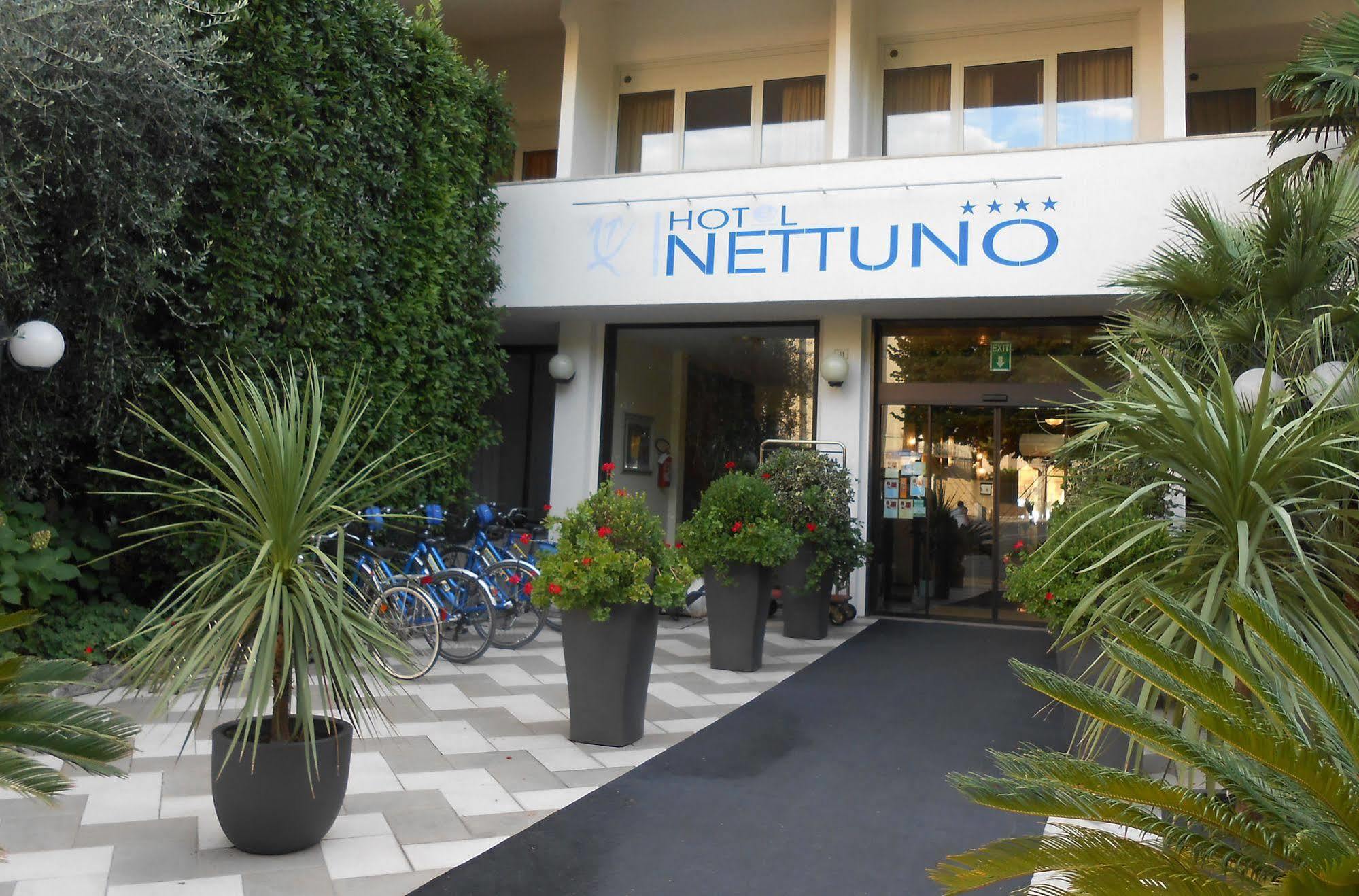 Hotel Nettuno Bardolino Exterior photo